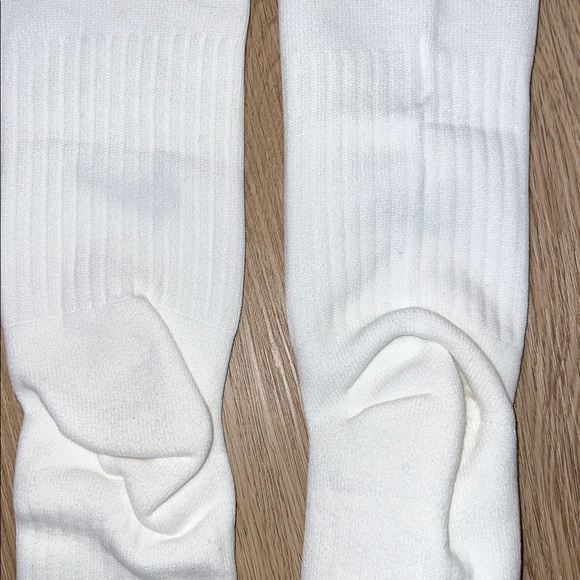 EUC - Nike White Dri-Fit Athletic Socks and Matrix Blue Shin Guards - Picture 11 of 16